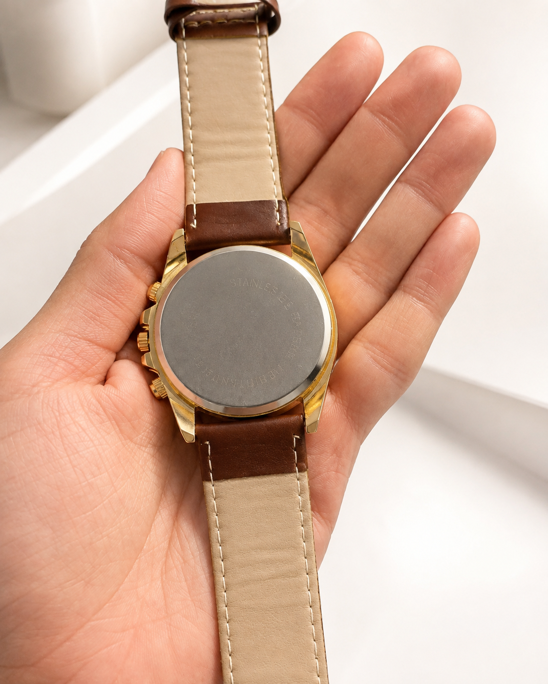 Vealor Broking Daytona-Style Gold Chrono Watch – Brown Leather Edition