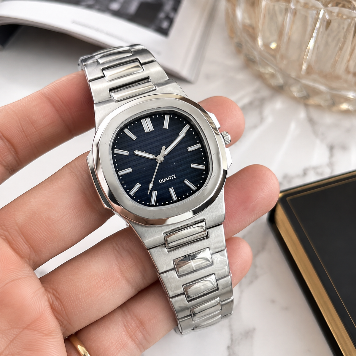 Vealor Boedagar Nautilus Executive Silver Watch – Black Textured Dial