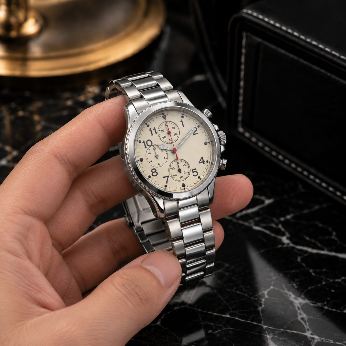 Men’s Silver Chronograph Watch Cream Dial Stainless Steel Bracelet Arabic Numerals